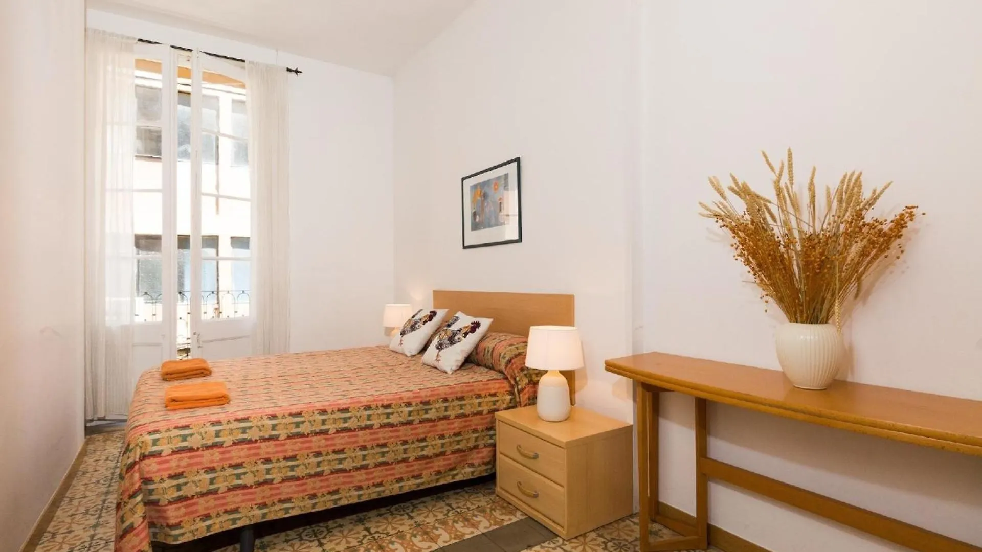 Ferienwohnung Fuer 4 Personen Ca 70 Qm In Barcelona-Gracia, Costa Brava Costa Del Maresme